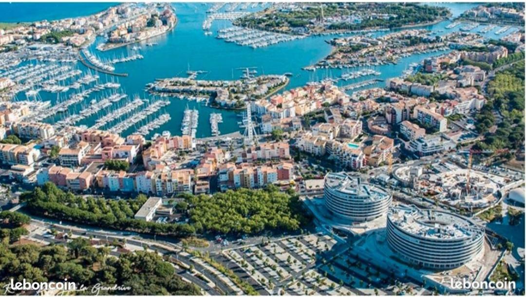 Cap D'Agde Port Lano T2 Clim, Piscine, Tennis Et Parking Luaran gambar